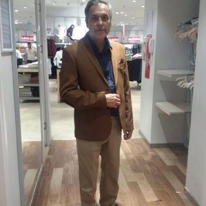 Meet your Posher, Hashmat